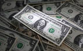 Dólar recua em meio à trégua comercial EUA China e com dados no radar